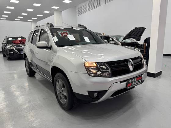 RENAULT DUSTER 2.0 16V HI-FLEX DYNAMIQUE AUTOMÁTICO RENAULT DUSTER 2.0 16V HI-FLEX DYNAMIQUE AUTOMÁTICO